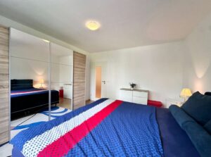 Schlafzimmer 1