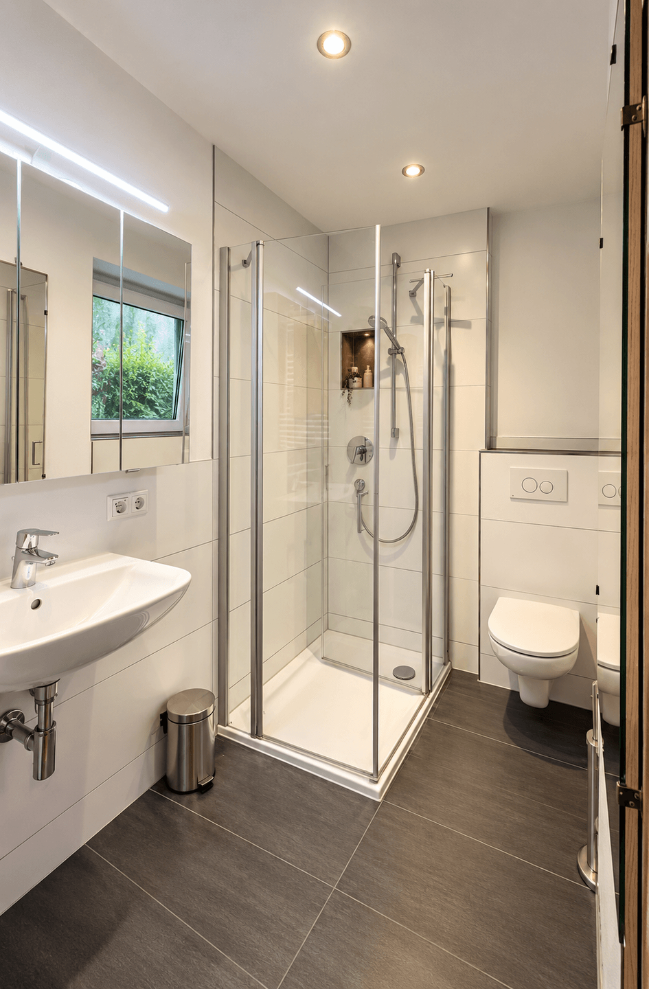 Modernes Badezimmer