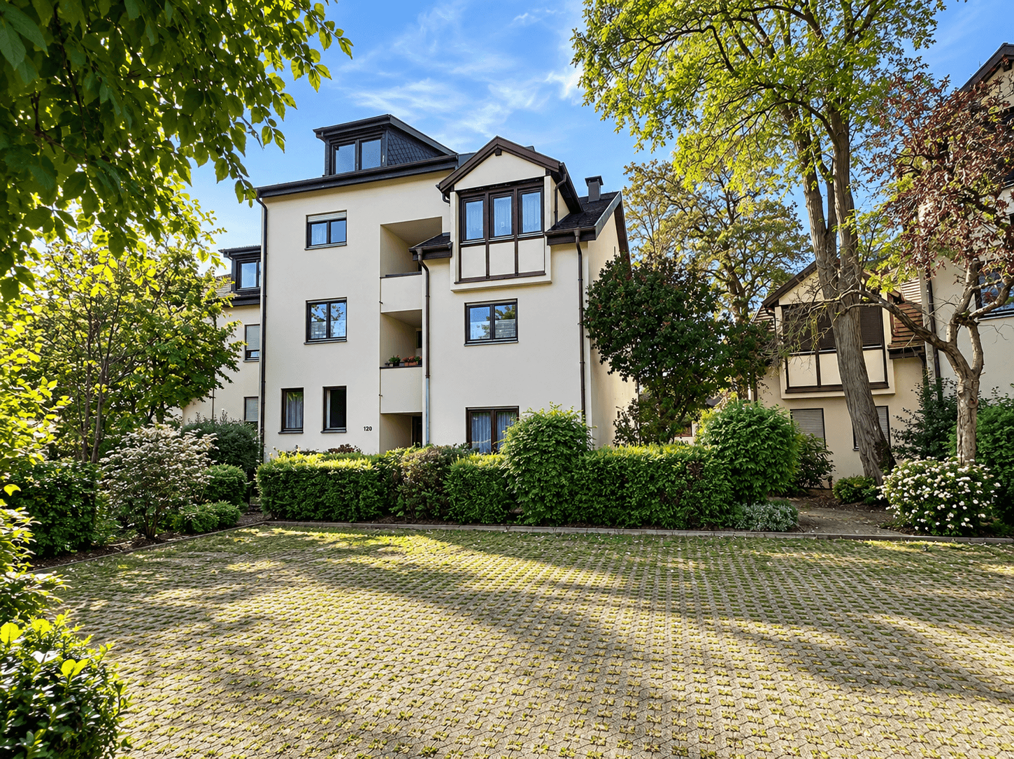 Wohngebäude